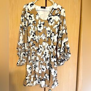 Vici Dolls ruffled flowy dress. Size medium